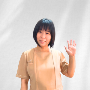 ベビーマッサージ講師　小濱佳菜子